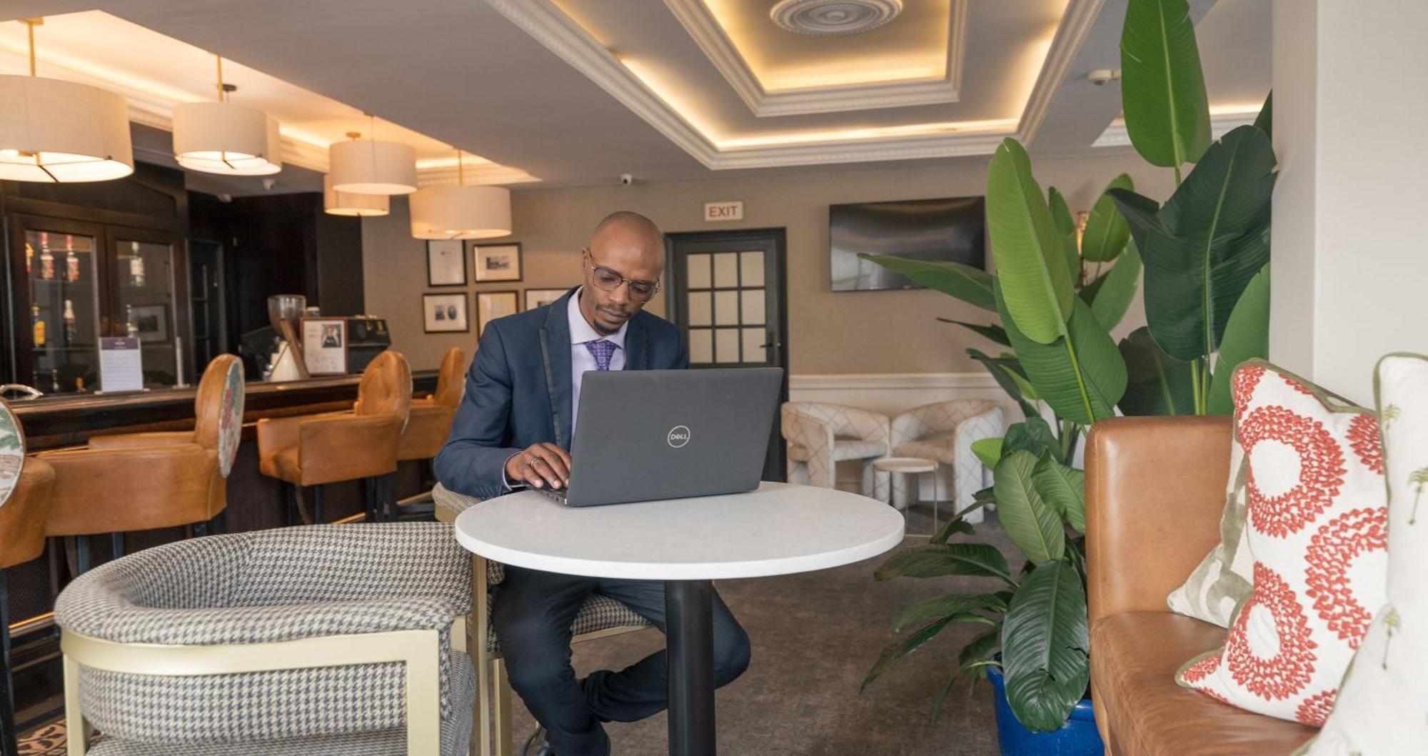 Anew Hotel Hilton Pietermaritzburg Eksteriør billede