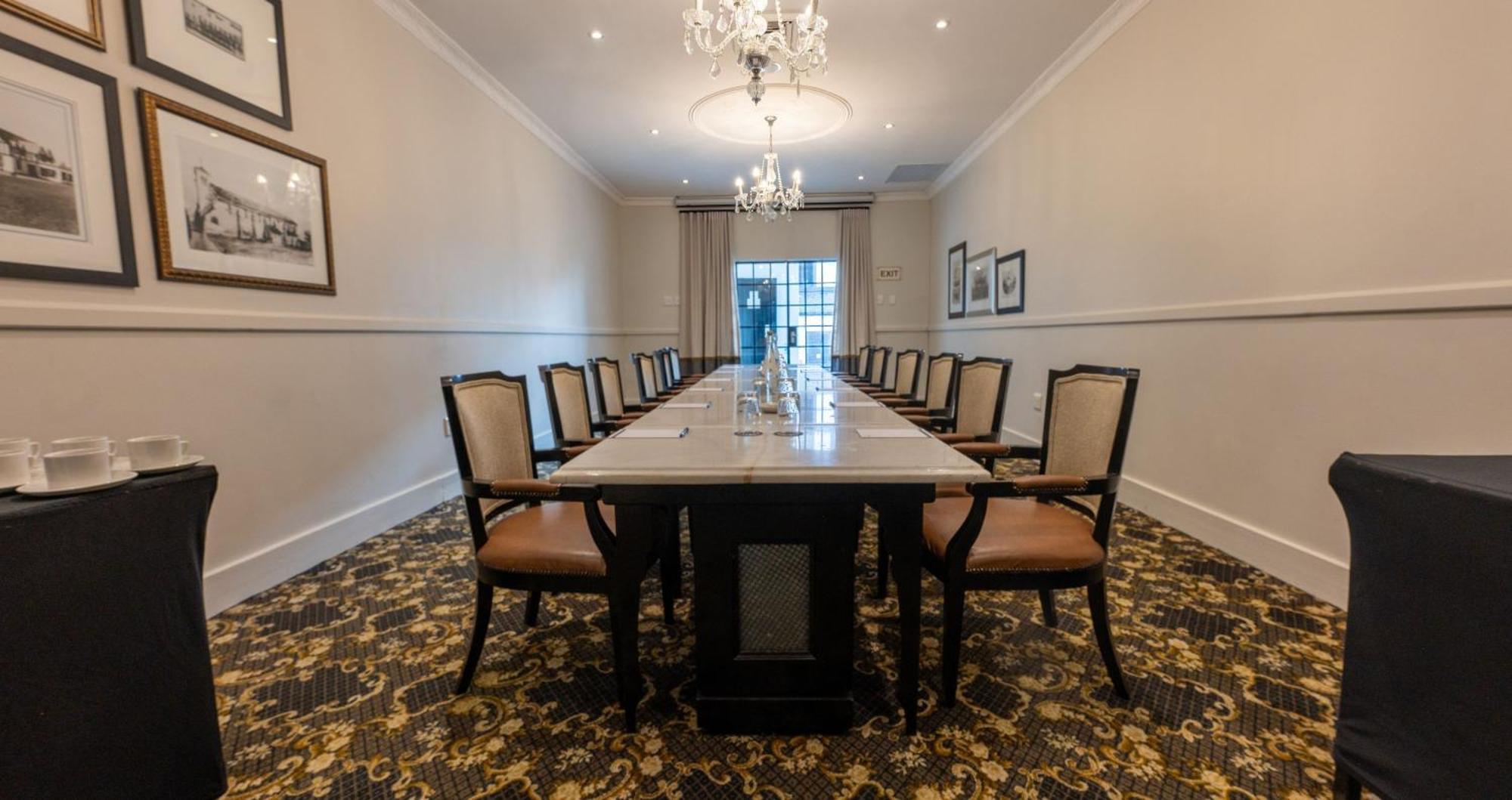Anew Hotel Hilton Pietermaritzburg Eksteriør billede